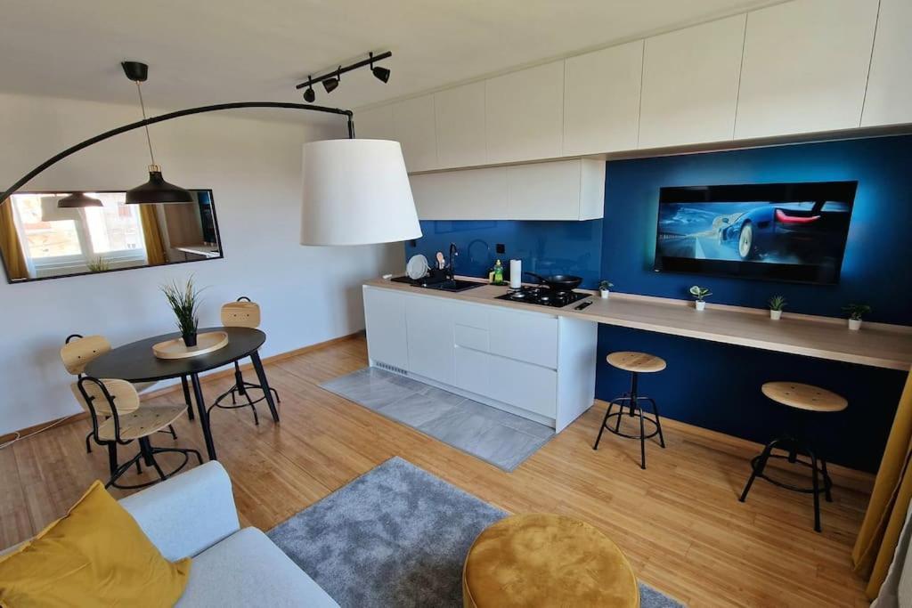 Midnight Blue Oasis - Center, Free Parking Apartman Zágráb Kültér fotó