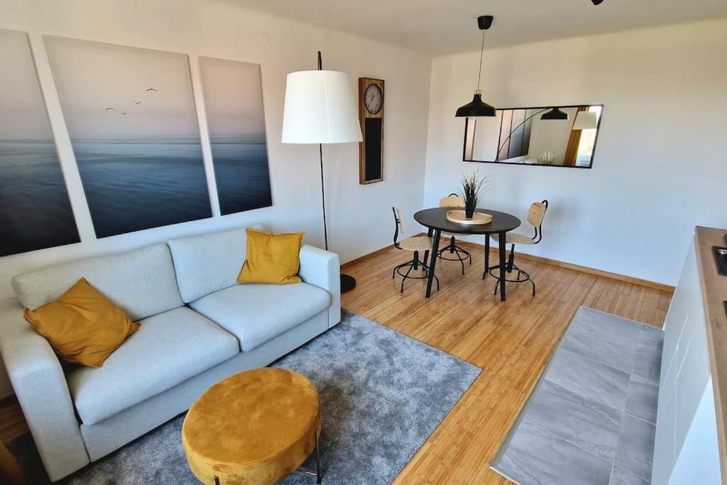 Midnight Blue Oasis - Center, Free Parking Apartman Zágráb Kültér fotó